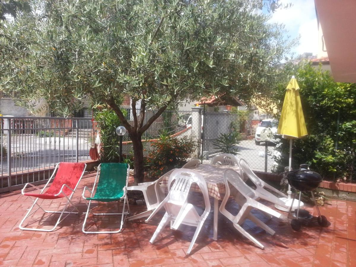 Apartamento Ca 'Nter Viale Romito Magra Exterior foto